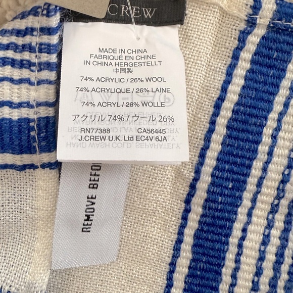 NWT J Crew Women's Summerweight Cape Scarf in Blue Stripe - Picture 5 of 6